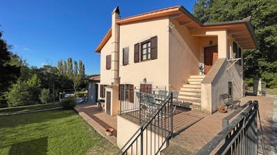 /international/it/sarteano-tuscany-310106799463/