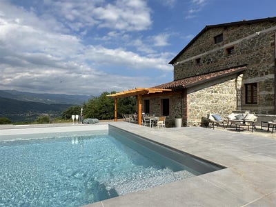 /international/it/camporgiano-tuscany-310098709133/?lang=pt