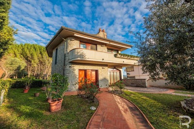 /international/it/vinci-vinci-tuscany-310103512745/