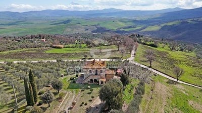 /international/it/castiglione-d-orcia-tuscany-310107473362/
