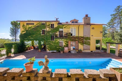 /international/it/gubbio-umbria-310102716329/