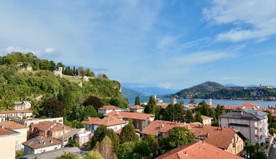 /international/it/via-martiri-della-liberta-arona-piedmont-310103536860/