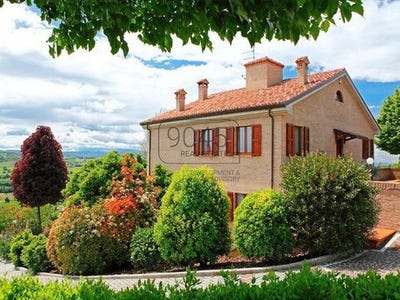 /international/it/die-adresse-erhalten-sie-vom-anbieter-gradara-marche-310109205395/