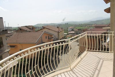 /international/it/via-vincenzo-monti-cianciana-sicily-310108371216/?lang=pt