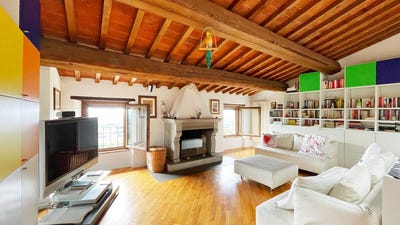 /international/it/lucignano-tuscany-310107239357/