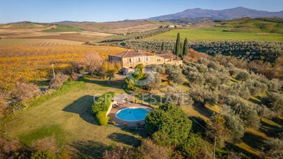 /international/it/castel-del-piano-tuscany-310103769447/