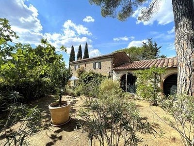 /international/it/guardistallo-tuscany-310101389623/?lang=es