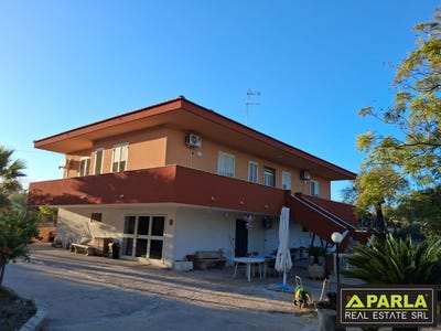 /international/it/pozzallo-pozzallo-sicily-310103041646/