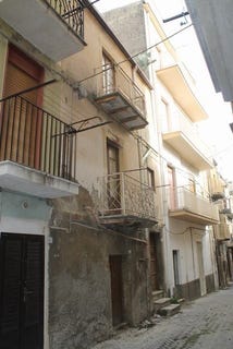 /international/it/via-francesco-crispi-cianciana-sicily-310103003740/