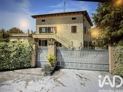/international/it/montecosaro-marche-310104086255/