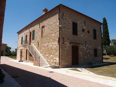/international/it/asciano-tuscany-310103181210/