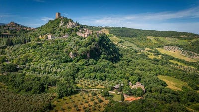/international/it/castiglione-d-orcia-tuscany-310108929720/