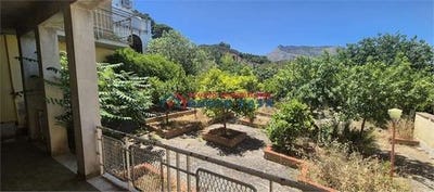 /international/it/valderice-sicily-310106632330/