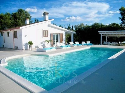 /international/it/oria-lombardy-310101836332/