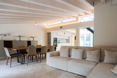/international/it/piazza-malvezzi-23-desenzano-del-garda-lombardy-310107010572/