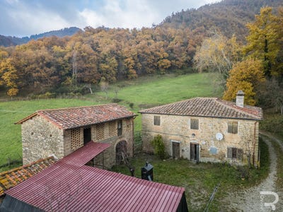 /international/it/via-del-giogo-scarperia-tuscany-310101155757/?lang=en