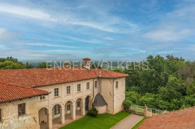 /international/it/cherasco-piedmont-310101208619/