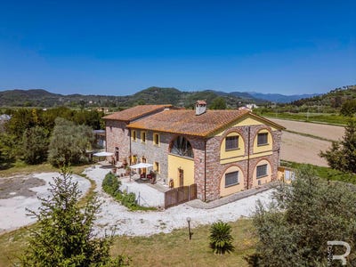 /international/it/san-giuliano-terme-san-giuliano-terme-tuscany-310107557421/