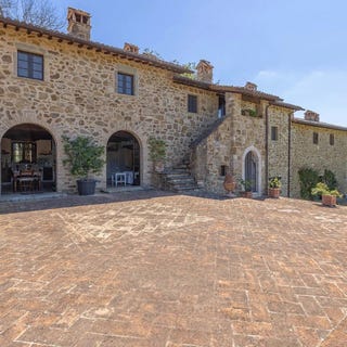 /international/it/lisciano-niccone-umbria-310109176149/