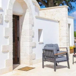 /international/it/castellana-grotte-apulia-310107744208/