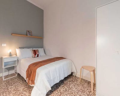 /international/it/piazza-carducci-turin-piedmont-310108456465/