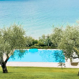 /international/it/padenghe-sul-garda-lombardy-310107744298/
