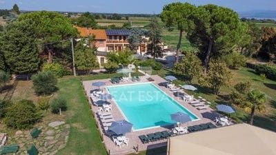/international/it/castiglione-del-lago-umbria-120088941776/