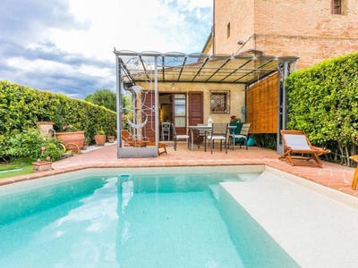 /international/it/poggibonsi-tuscany-310108316192/