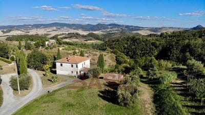 /international/it/viale-carlo-cassola-1b-volterra-tuscany-310108271234/