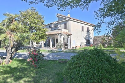 /international/it/viterbo-lazio-310098709915/
