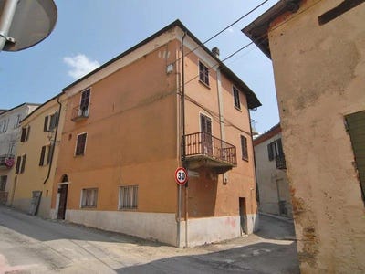 /international/it/murazzano-piedmont-120086769575/