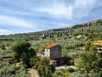 /international/it/cortona-tuscany-310098735861/