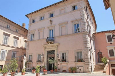 /international/it/trevi-umbria-120080753664/
