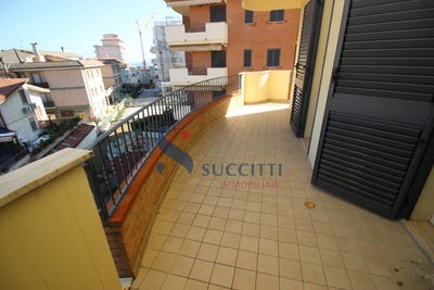 /international/it/alba-adriatica-abruzzo-310106710869/?lang=pt