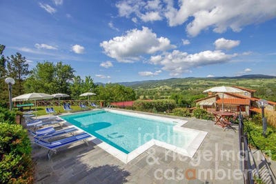 /international/it/poppi-tuscany-310108652269/