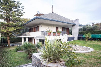 /international/it/pozzuoli-campania-310107760664/