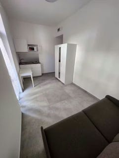 /international/it/via-privata-mario-bianco-milan-lombardy-310105208005/