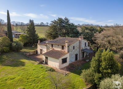 /international/it/manciano-manciano-tuscany-310104594749/
