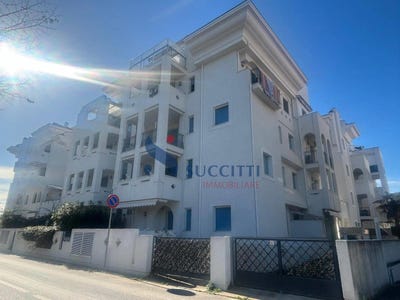 /international/it/tortoreto-lido-abruzzo-310106711174/?lang=pt