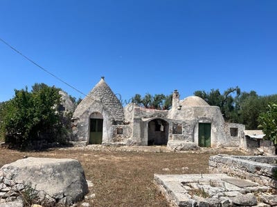 /international/it/ceglie-messapica-apulia-120095976627/