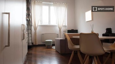 /international/it/milan-lombardy-310108526217/
