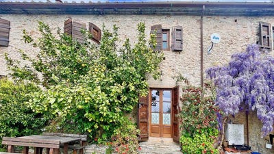 /international/it/san-giuliano-terme-tuscany-310108407097/