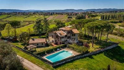 /international/it/siena-campania-310107564441/