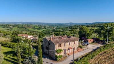 /international/it/strada-dei-farinai-4-manciano-tuscany-310108864179/