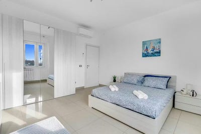 /international/it/via-rogoredo-milan-lombardy-310093854957/