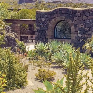 /international/it/pantelleria-aeroporto-sicily-310105924608/