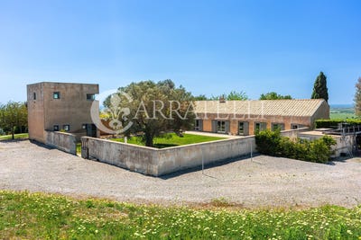 /international/it/manciano-tuscany-310108189329/