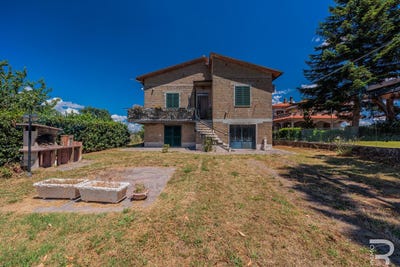 /international/it/pitigliano-tuscany-310106052938/