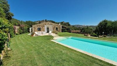 /international/it/san-pantaleo-san-pantaleo-sardinia-310103177047/