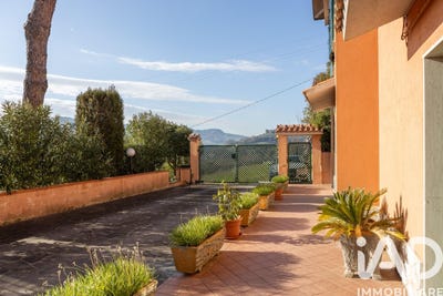 /international/it/ancona-marche-310105518761/